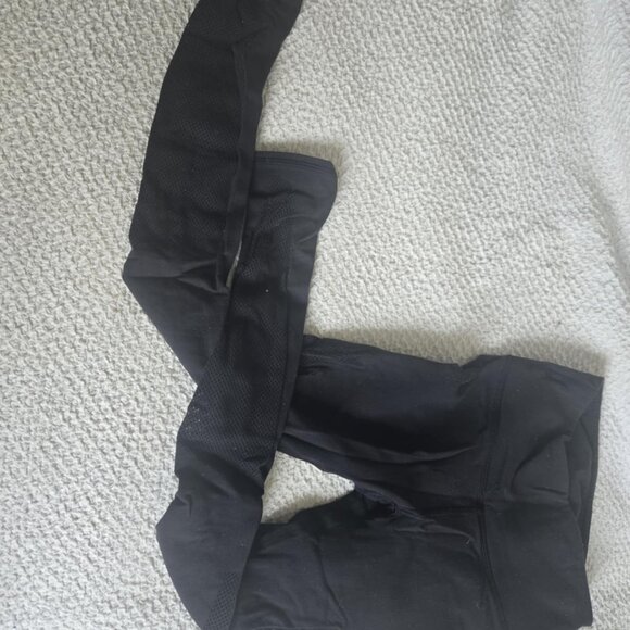 Lululemon Reveal 7/8 Legginds - Picture 3 of 4